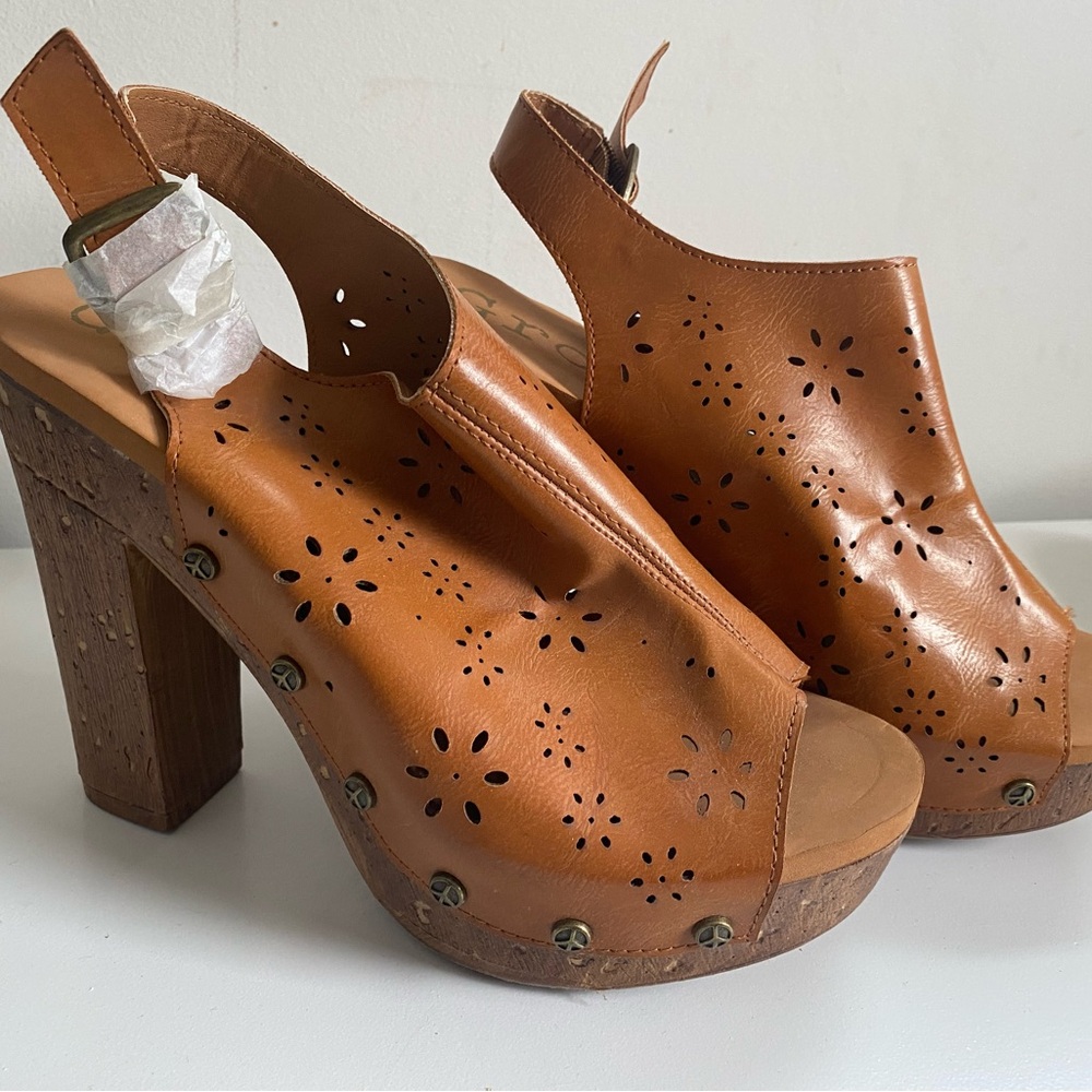 Brown Leather Women's heels